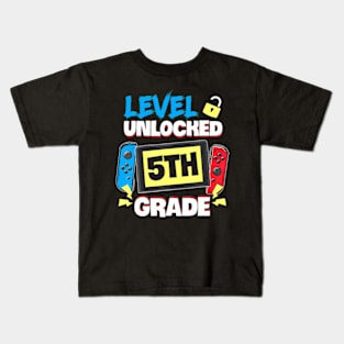 Level 5Th Grade Unlocked Back To School First Day Boys Girls Kids T-Shirt